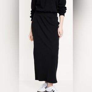 Old Navy High Rise Ribbed Black Skirt, size medium
